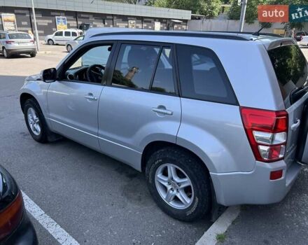 Серый Сузуки Гранд Витара, объемом двигателя 2.4 л и пробегом 91 тыс. км за 7850 $, фото 3 на Automoto.ua