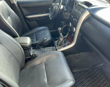 Сузуки Гранд Витара 2008 в Ивано-Франковске на Automoto.ua Серый Сузуки Гранд Витара, объемом двигателя 1.87 л и пробегом 138 тыс. км за 8700 $, фото 6 на Automoto.ua