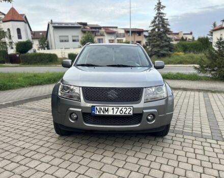 Сірий Сузукі Гранд Вітара, об'ємом двигуна 2 л та пробігом 197 тис. км за 3150 $, фото 1 на Automoto.ua