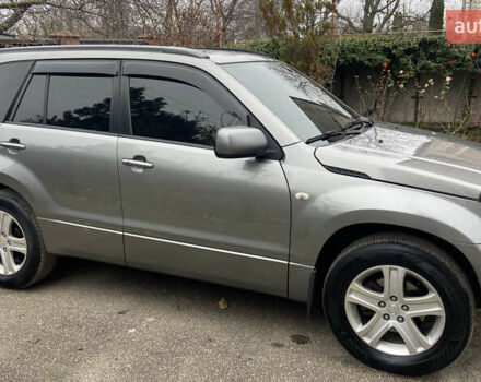 Серый Сузуки Гранд Витара, объемом двигателя 2 л и пробегом 231 тыс. км за 7800 $, фото 2 на Automoto.ua