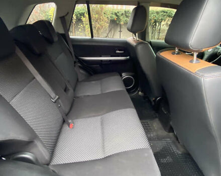 Серый Сузуки Гранд Витара, объемом двигателя 2 л и пробегом 231 тыс. км за 7800 $, фото 12 на Automoto.ua