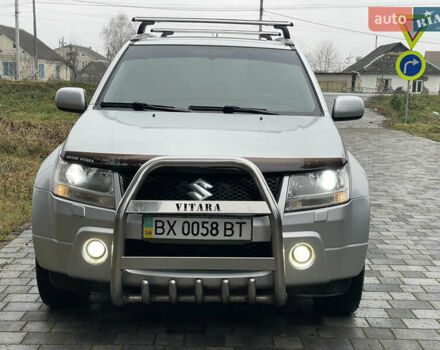 Серый Сузуки Гранд Витара, объемом двигателя 2 л и пробегом 171 тыс. км за 7900 $, фото 3 на Automoto.ua