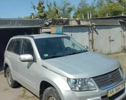 Сірий Сузукі Гранд Вітара, об'ємом двигуна 2.4 л та пробігом 70 тис. км за 8477 $, фото 1 на Automoto.ua