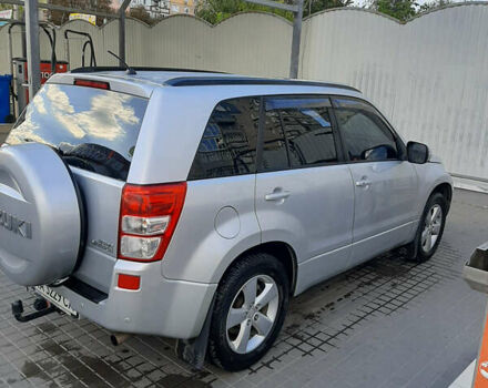 Сірий Сузукі Гранд Вітара, об'ємом двигуна 2.4 л та пробігом 69 тис. км за 12300 $, фото 5 на Automoto.ua