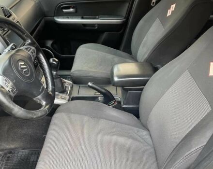 Серый Сузуки Гранд Витара, объемом двигателя 1.9 л и пробегом 222 тыс. км за 9000 $, фото 4 на Automoto.ua