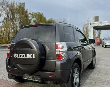 Серый Сузуки Гранд Витара, объемом двигателя 2.4 л и пробегом 200 тыс. км за 7900 $, фото 3 на Automoto.ua