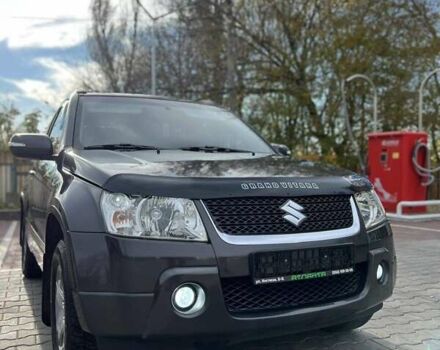 Серый Сузуки Гранд Витара, объемом двигателя 2.4 л и пробегом 200 тыс. км за 7900 $, фото 1 на Automoto.ua