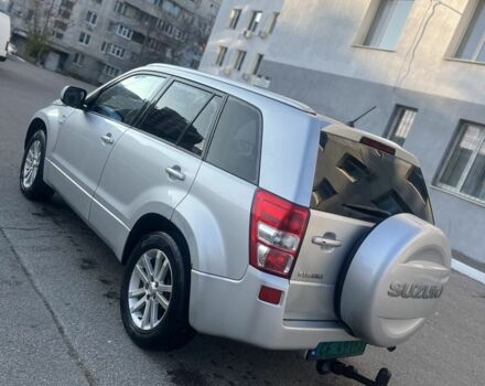 Сірий Сузукі Гранд Вітара, об'ємом двигуна 1.9 л та пробігом 300 тис. км за 3500 $, фото 4 на Automoto.ua