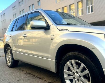 Сірий Сузукі Гранд Вітара, об'ємом двигуна 1.9 л та пробігом 304 тис. км за 3500 $, фото 2 на Automoto.ua