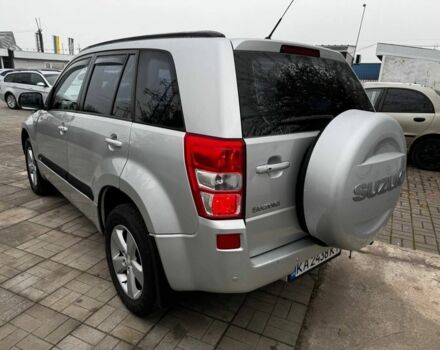Сірий Сузукі Гранд Вітара, об'ємом двигуна 2.4 л та пробігом 210 тис. км за 8500 $, фото 2 на Automoto.ua