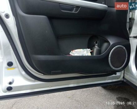 Серый Сузуки Гранд Витара, объемом двигателя 2.4 л и пробегом 323 тыс. км за 9000 $, фото 15 на Automoto.ua
