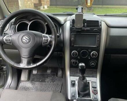 Серый Сузуки Гранд Витара, объемом двигателя 1.9 л и пробегом 222 тыс. км за 9000 $, фото 2 на Automoto.ua