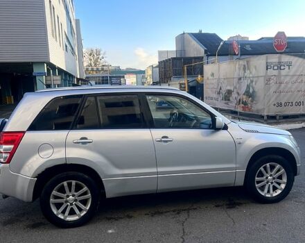 Сірий Сузукі Гранд Вітара, об'ємом двигуна 1.9 л та пробігом 304 тис. км за 3500 $, фото 4 на Automoto.ua