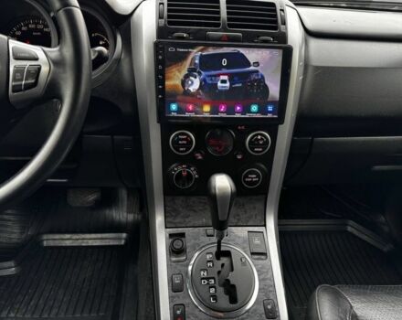 Сірий Сузукі Гранд Вітара, об'ємом двигуна 2.4 л та пробігом 210 тис. км за 8500 $, фото 10 на Automoto.ua