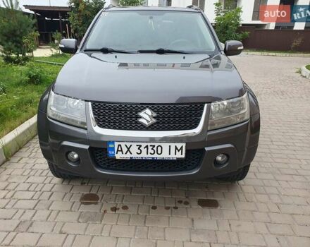 Сузуки Гранд Витара 2010 в Славянске на Automoto.ua Серый Сузуки Гранд Витара, объемом двигателя 2.4 л и пробегом 222 тыс. км за 10000 $, фото 5 на Automoto.ua