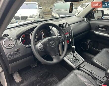 Сірий Сузукі Гранд Вітара, об'ємом двигуна 2.4 л та пробігом 148 тис. км за 8900 $, фото 13 на Automoto.ua