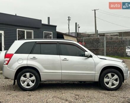 Сірий Сузукі Гранд Вітара, об'ємом двигуна 2.4 л та пробігом 148 тис. км за 8900 $, фото 2 на Automoto.ua