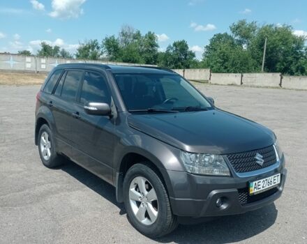 Сірий Сузукі Гранд Вітара, об'ємом двигуна 2.4 л та пробігом 120 тис. км за 11000 $, фото 2 на Automoto.ua