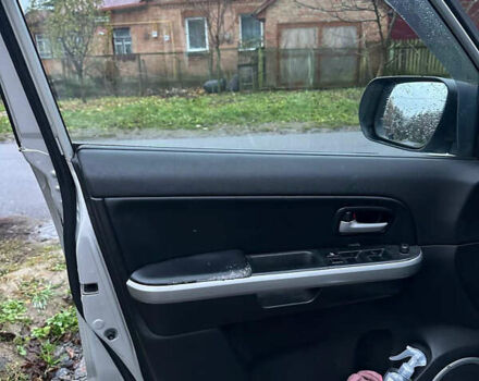 Серый Сузуки Гранд Витара, объемом двигателя 2.4 л и пробегом 236 тыс. км за 9898 $, фото 10 на Automoto.ua