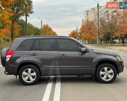 Сузуки Гранд Витара 2010 в Харькове на Automoto.ua Серый Сузуки Гранд Витара, объемом двигателя 2.4 л и пробегом 200 тыс. км за 8750 $, фото 5 на Automoto.ua