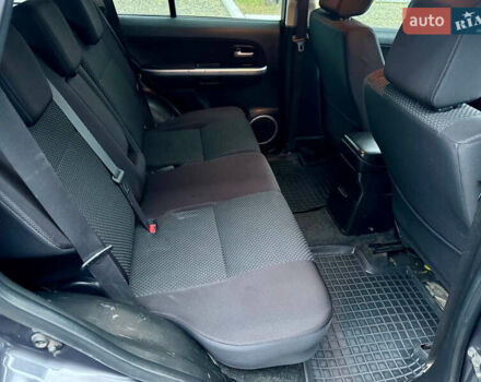 Серый Сузуки Гранд Витара, объемом двигателя 2.4 л и пробегом 200 тыс. км за 8200 $, фото 18 на Automoto.ua