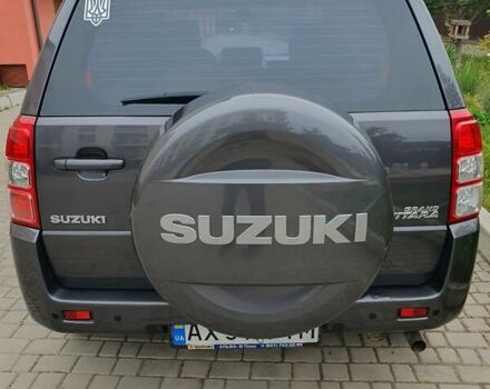 Сузуки Гранд Витара 2010 в Славянске на Automoto.ua Серый Сузуки Гранд Витара, объемом двигателя 2.4 л и пробегом 222 тыс. км за 10000 $, фото 4 на Automoto.ua