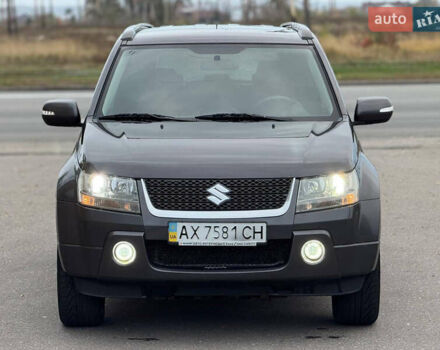 Серый Сузуки Гранд Витара, объемом двигателя 2.4 л и пробегом 200 тыс. км за 8200 $, фото 6 на Automoto.ua