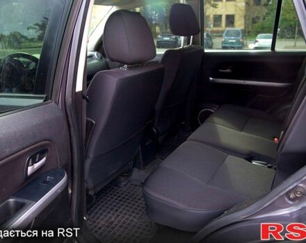 Серый Сузуки Гранд Витара, объемом двигателя 2.4 л и пробегом 208 тыс. км за 7000 $, фото 3 на Automoto.ua