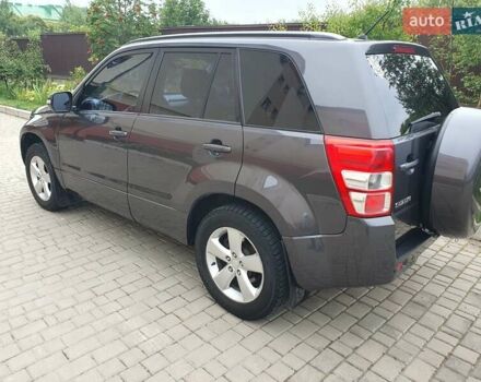 Сузуки Гранд Витара 2010 в Славянске на Automoto.ua Серый Сузуки Гранд Витара, объемом двигателя 2.4 л и пробегом 222 тыс. км за 10000 $, фото 2 на Automoto.ua