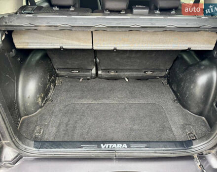 Сузуки Гранд Витара 2010 в Харькове на Automoto.ua Серый Сузуки Гранд Витара, объемом двигателя 2.4 л и пробегом 200 тыс. км за 8750 $, фото 16 на Automoto.ua