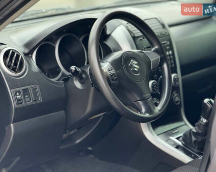 Сузуки Гранд Витара 2010 в Харькове на Automoto.ua Серый Сузуки Гранд Витара, объемом двигателя 2.4 л и пробегом 200 тыс. км за 8750 $, фото 10 на Automoto.ua