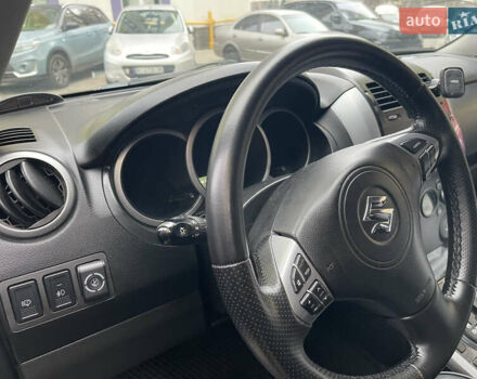 Серый Сузуки Гранд Витара, объемом двигателя 2.4 л и пробегом 156 тыс. км за 10500 $, фото 6 на Automoto.ua