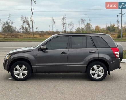 Серый Сузуки Гранд Витара, объемом двигателя 2.4 л и пробегом 200 тыс. км за 8200 $, фото 4 на Automoto.ua