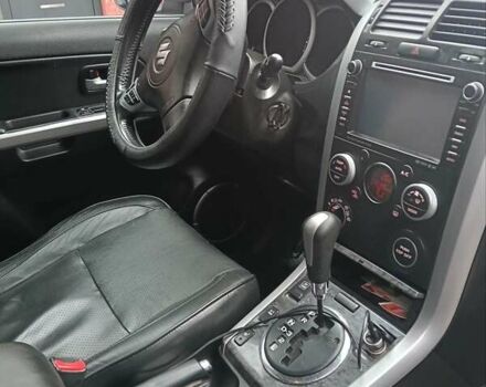 Сірий Сузукі Гранд Вітара, об'ємом двигуна 2.39 л та пробігом 233 тис. км за 12500 $, фото 8 на Automoto.ua