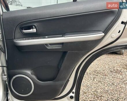 Сірий Сузукі Гранд Вітара, об'ємом двигуна 2.4 л та пробігом 148 тис. км за 8900 $, фото 30 на Automoto.ua