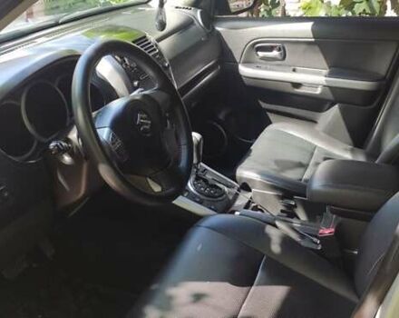 Серый Сузуки Гранд Витара, объемом двигателя 2.39 л и пробегом 270 тыс. км за 12500 $, фото 7 на Automoto.ua