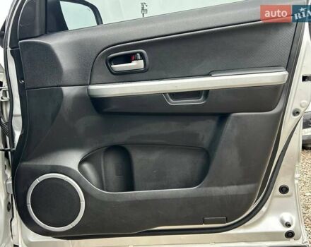 Сірий Сузукі Гранд Вітара, об'ємом двигуна 2.4 л та пробігом 148 тис. км за 8900 $, фото 33 на Automoto.ua