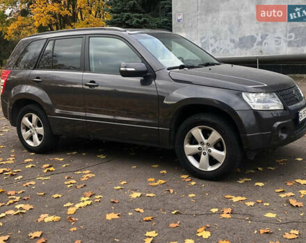 Серый Сузуки Гранд Витара, объемом двигателя 2.39 л и пробегом 202 тыс. км за 9700 $, фото 7 на Automoto.ua