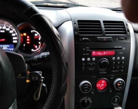 Сірий Сузукі Гранд Вітара, об'ємом двигуна 2.4 л та пробігом 95 тис. км за 12132 $, фото 6 на Automoto.ua