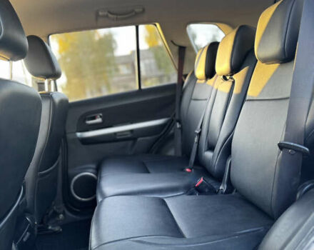 Серый Сузуки Гранд Витара, объемом двигателя 1.87 л и пробегом 231 тыс. км за 12500 $, фото 25 на Automoto.ua