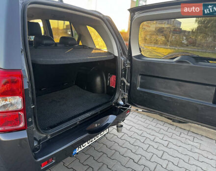 Серый Сузуки Гранд Витара, объемом двигателя 1.87 л и пробегом 231 тыс. км за 12500 $, фото 18 на Automoto.ua