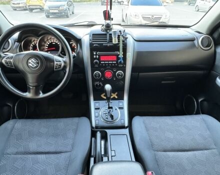 Сірий Сузукі Гранд Вітара, об'ємом двигуна 2.4 л та пробігом 155 тис. км за 11500 $, фото 14 на Automoto.ua