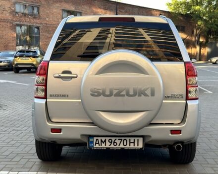 Сірий Сузукі Гранд Вітара, об'ємом двигуна 2.4 л та пробігом 155 тис. км за 11500 $, фото 3 на Automoto.ua