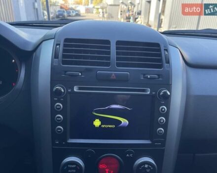 Серый Сузуки Гранд Витара, объемом двигателя 2.39 л и пробегом 110 тыс. км за 11999 $, фото 11 на Automoto.ua