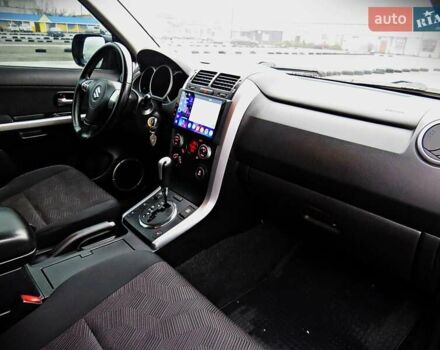 Серый Сузуки Гранд Витара, объемом двигателя 2.39 л и пробегом 271 тыс. км за 14500 $, фото 19 на Automoto.ua