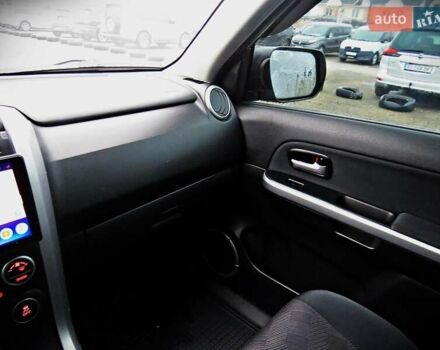 Серый Сузуки Гранд Витара, объемом двигателя 2.39 л и пробегом 271 тыс. км за 14500 $, фото 14 на Automoto.ua