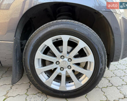 Серый Сузуки Гранд Витара, объемом двигателя 2.39 л и пробегом 65 тыс. км за 16800 $, фото 9 на Automoto.ua