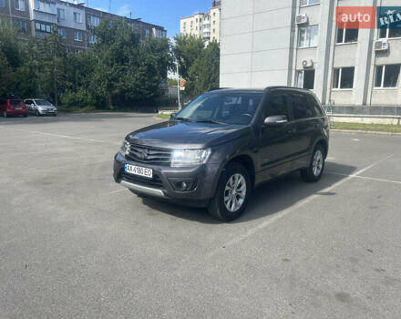 Серый Сузуки Гранд Витара, объемом двигателя 2.39 л и пробегом 110 тыс. км за 12800 $, фото 2 на Automoto.ua