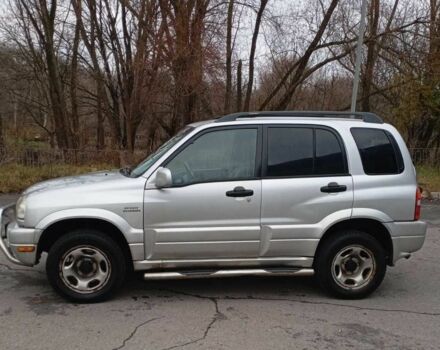 Серый Сузуки Гранд Витара, объемом двигателя 2.5 л и пробегом 200 тыс. км за 6500 $, фото 1 на Automoto.ua