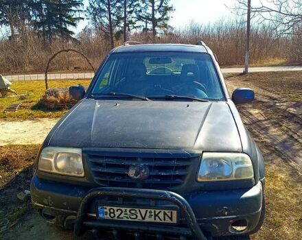 Серый Сузуки Гранд Витара, объемом двигателя 2.7 л и пробегом 300 тыс. км за 2800 $, фото 1 на Automoto.ua